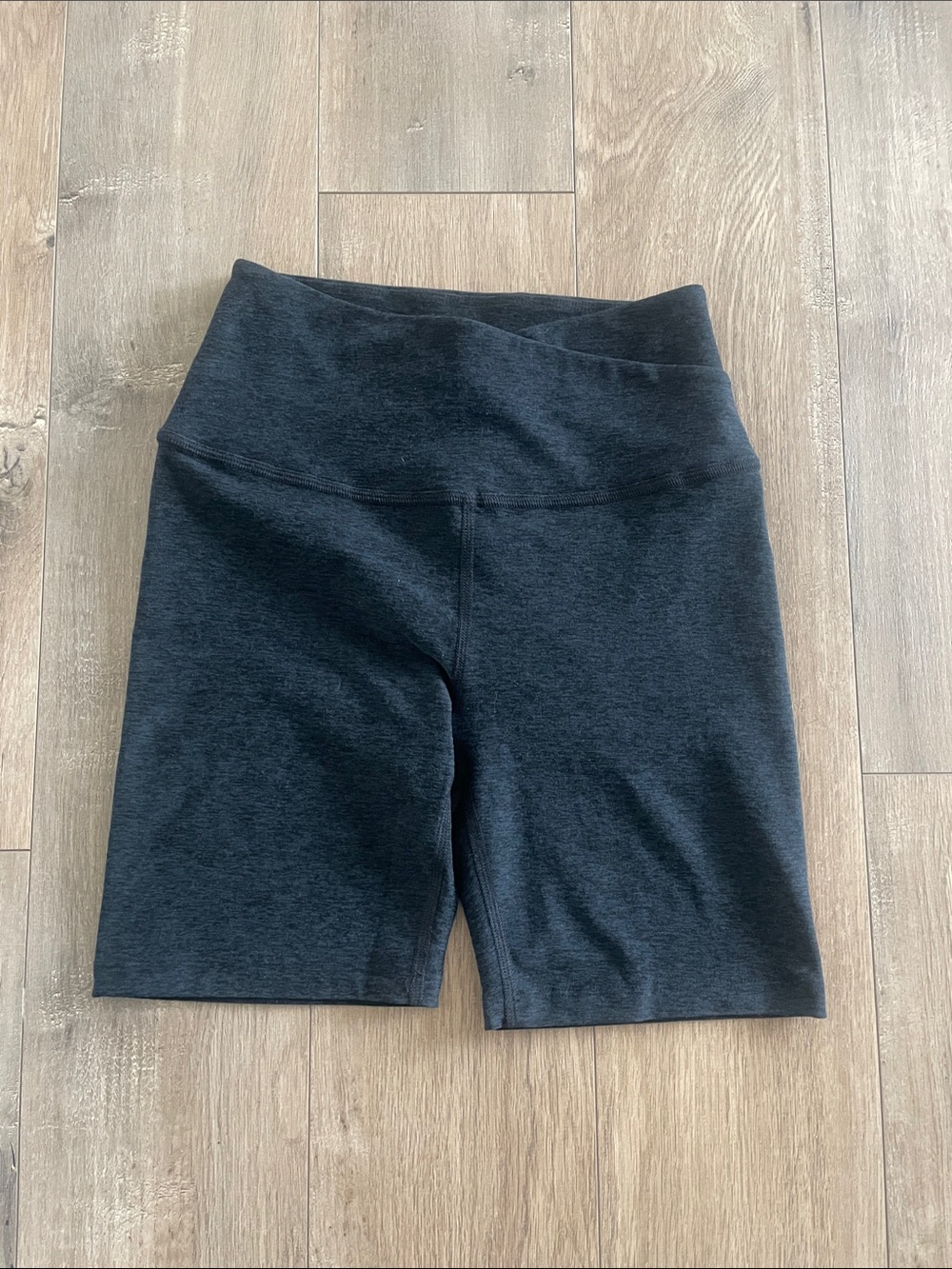 Beyond Yoga High-Waist Bike Shorts - Charcoal